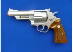 Airsoftový revolver MAGNUM M-29  hlaveň 4" steel / dřevo Stainless manuál (UHC)